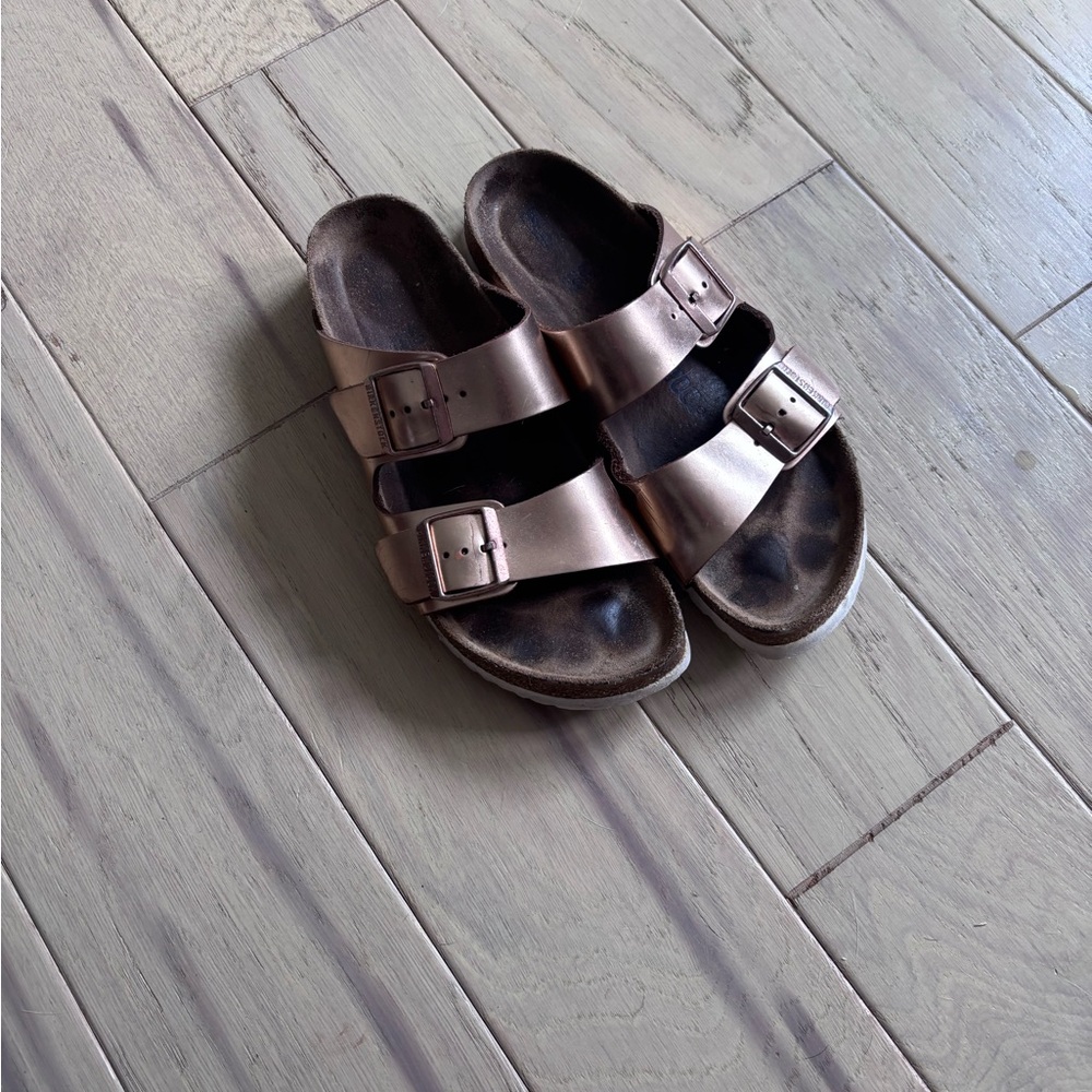 Rose Gold Arizona Birkenstocks.  Size 40.  Soft heel cup.